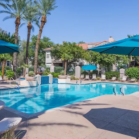Modern Retreat In Ahwatukee Heated Pool Spa Gym